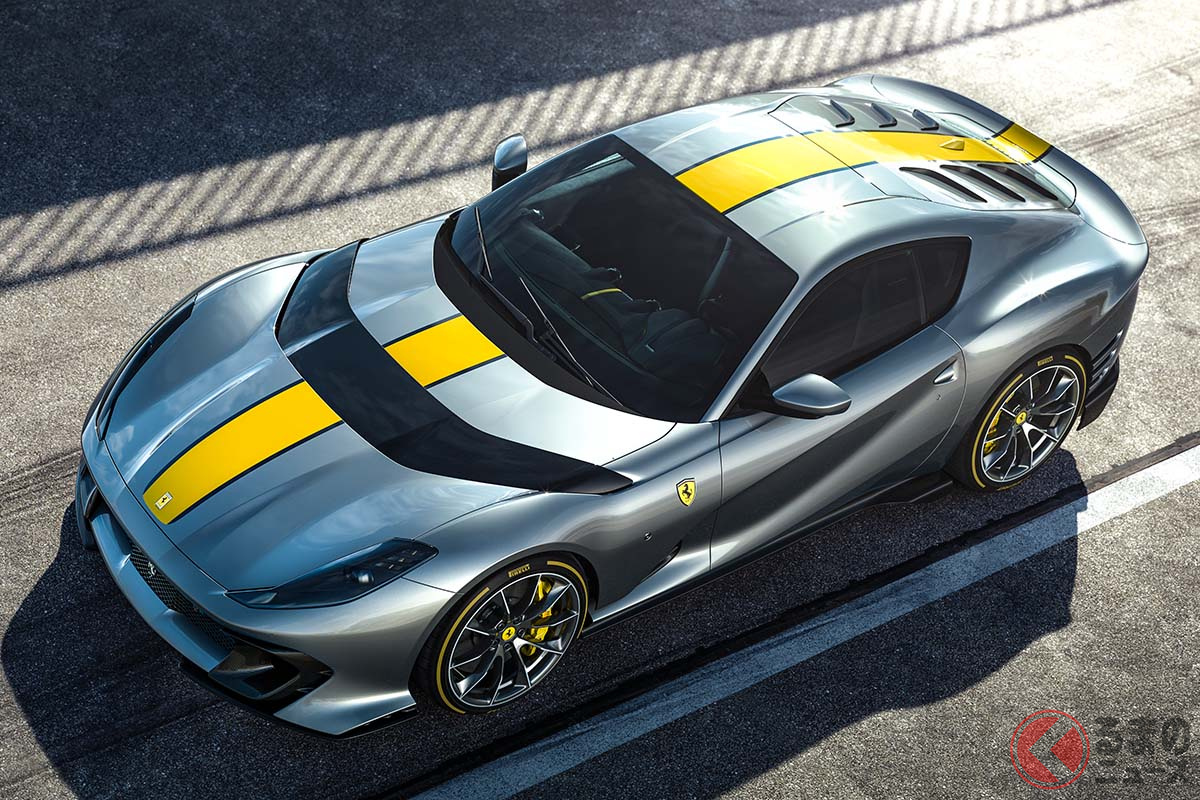 フェラーリ「812スーパーファスト」をベースとしたリミテッド・エディション。ボンネットを横切るカーボンファイバー製ブレードが特徴