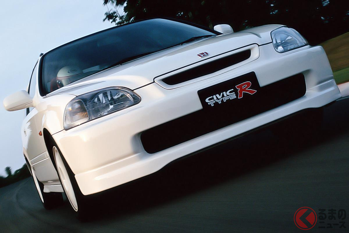 サーキット走行に対応したストイックなモデルの初代「シビックタイプR」