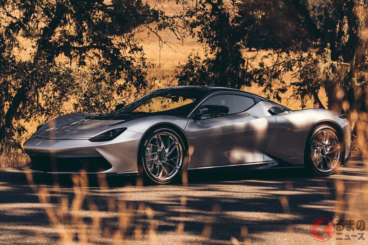 いかにもピニンファリーナらしい、伸びやかな美しいラインのバッティスタ