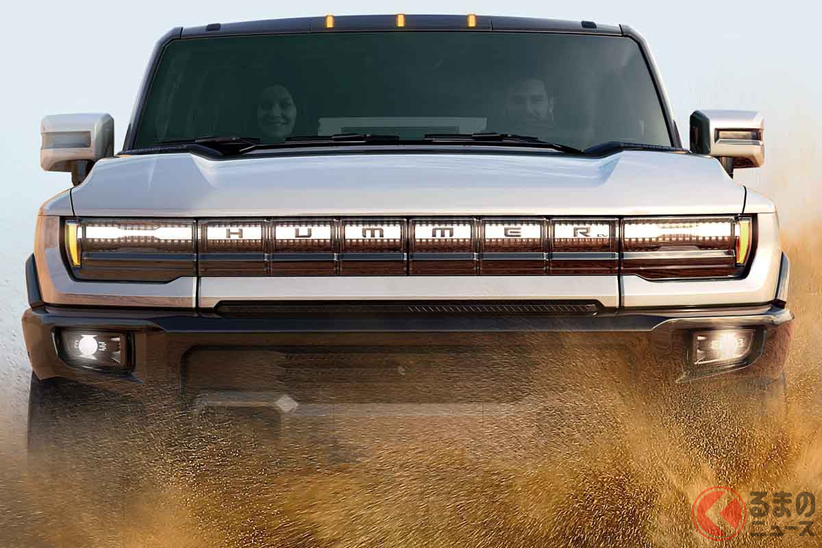 2021年4月5日に世界初公開されたGMC「ハマーEV SUV」の走行シーン