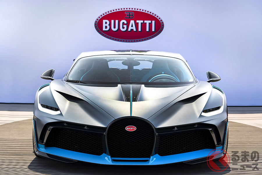 ファッション業界でいうところのオートクチュールの手法で作られる、ブガッティ・ディーヴォ