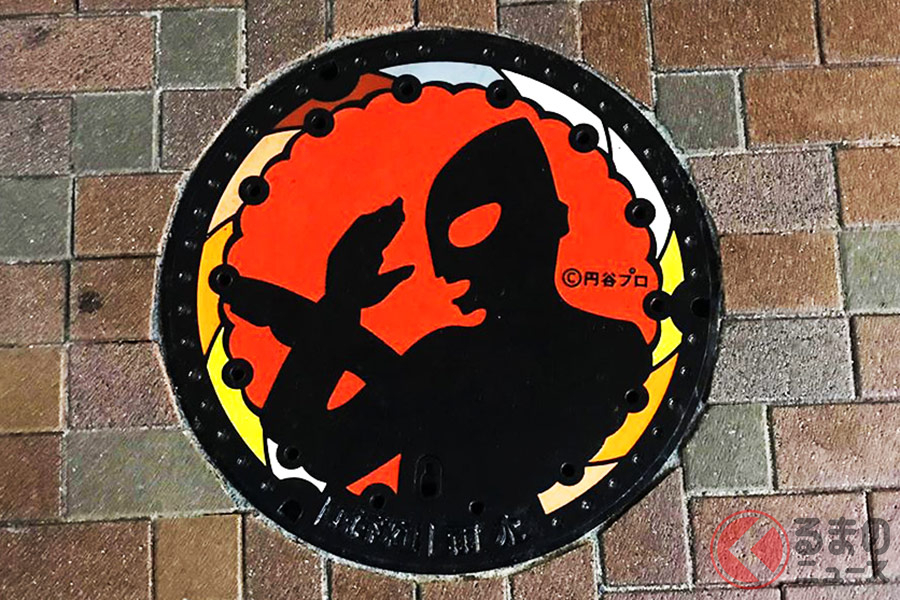 ウルトラマンのご当地マンホールも存在