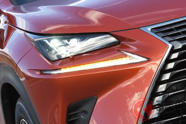 なぜ流れるウインカー流行らない 法改正から7年も採用車種拡大ならず くるまのニュース なぜ流れるウインカー流行らない 法改正から7年も採用車種拡大ならず くるまのニュース