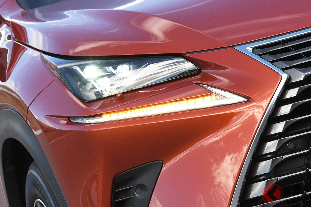 流れるウインカーはなぜ爆発的に採用モデルが増えない? (レクサスでは徐々に流れるウインカーを採用している)