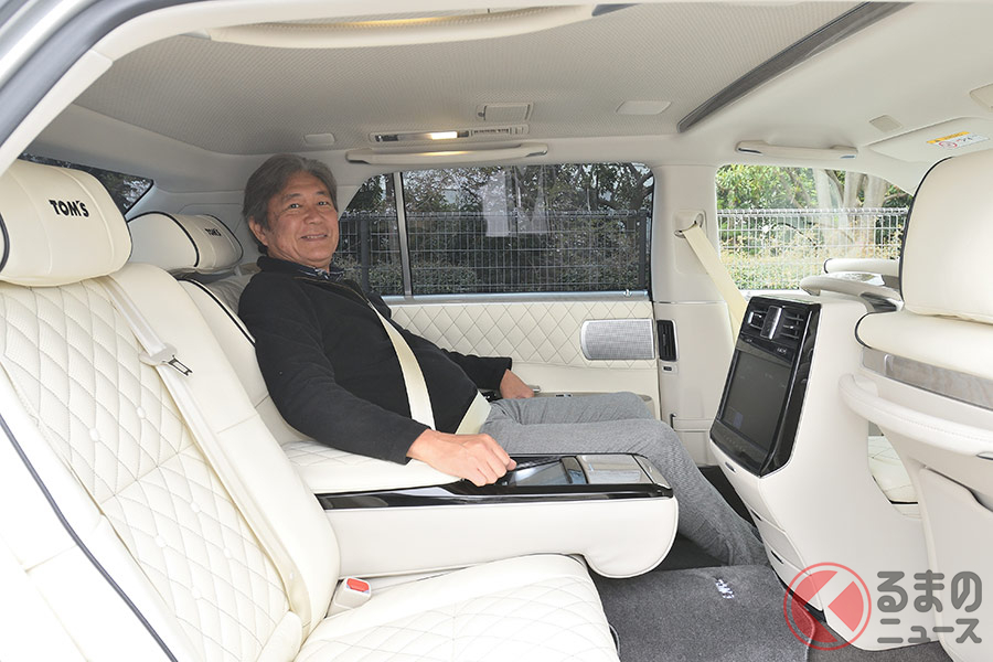 内装は自分好みに仕上げられる「TOM'Sセンチュリー」