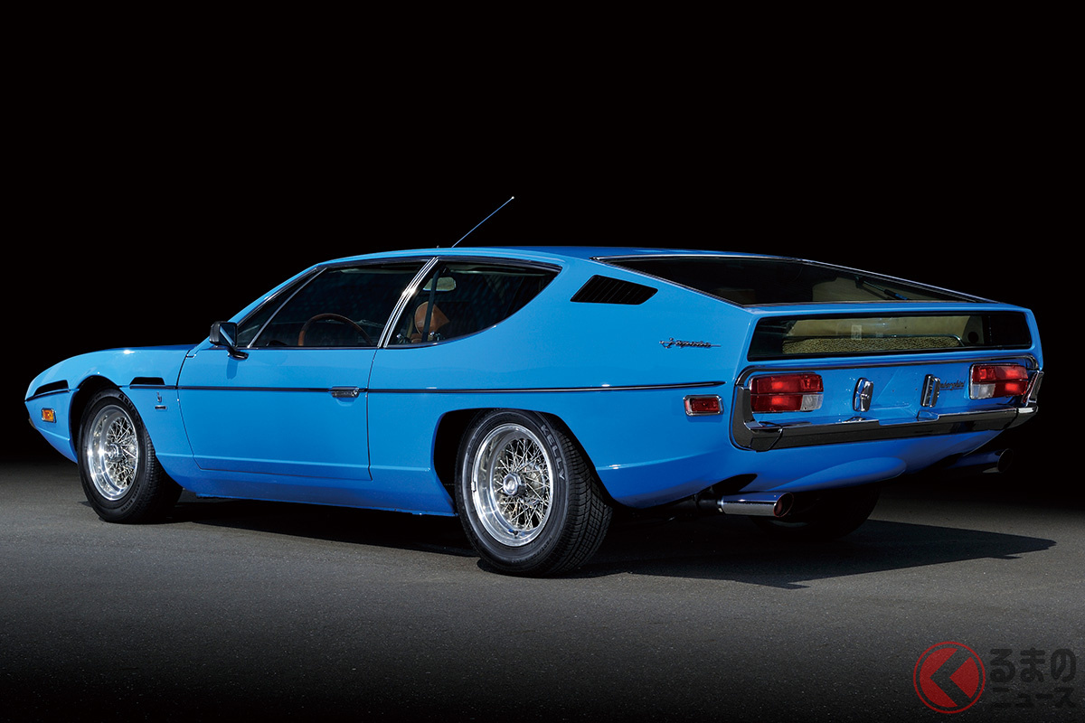 デザインはベルトーネ在籍中のマルチェロ・ガンディーニによる