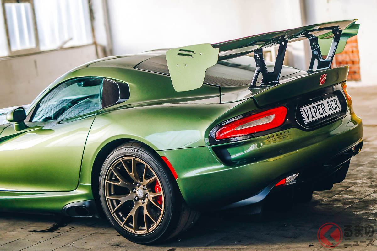 「バイパーACR」にとってもっとも重要なオプションであるエクストリームエアロパッケージが装着されている(C)2021 Courtesy of RM Sotheby's