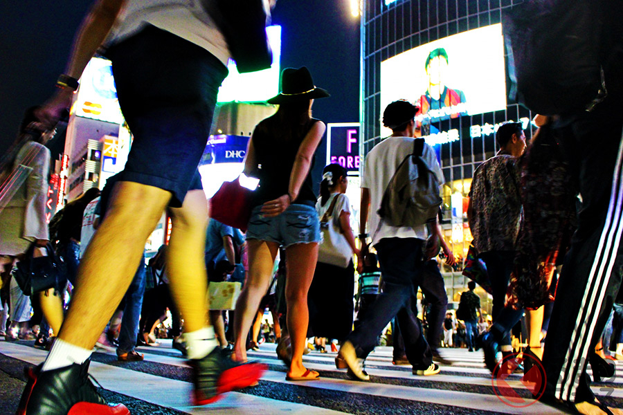 道路の混雑具合と同じようにスマートフォンで混み具合の目安を見ることができる