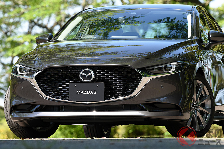 マツダ「マツダ3セダン」