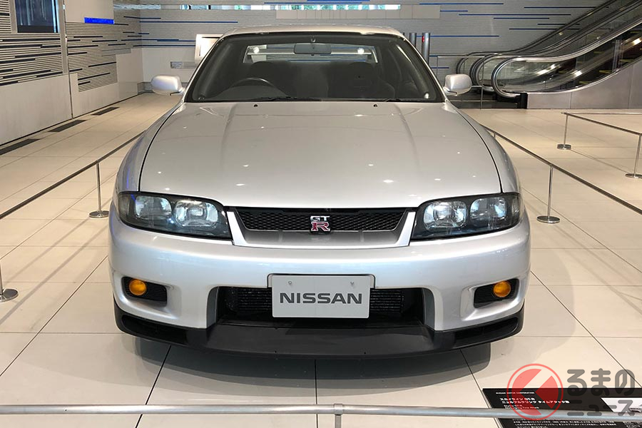 日産「スカイラインGT-R」(R33型)