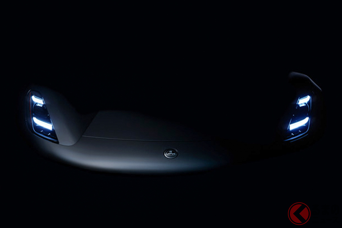 「エミーラ」は内燃エンジンを搭載したモデルとなる