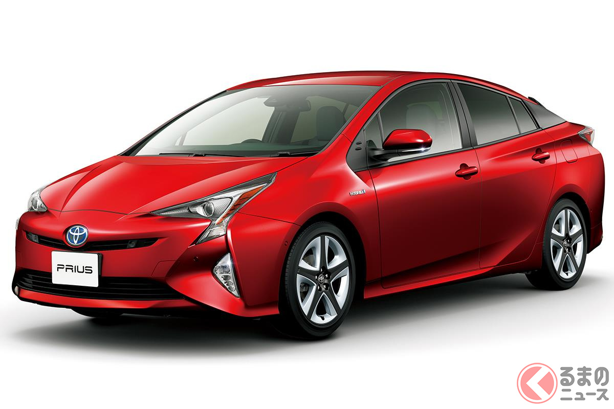 燃費では世界一に君臨するもデザインがいまひとつだった4代目「プリウス」