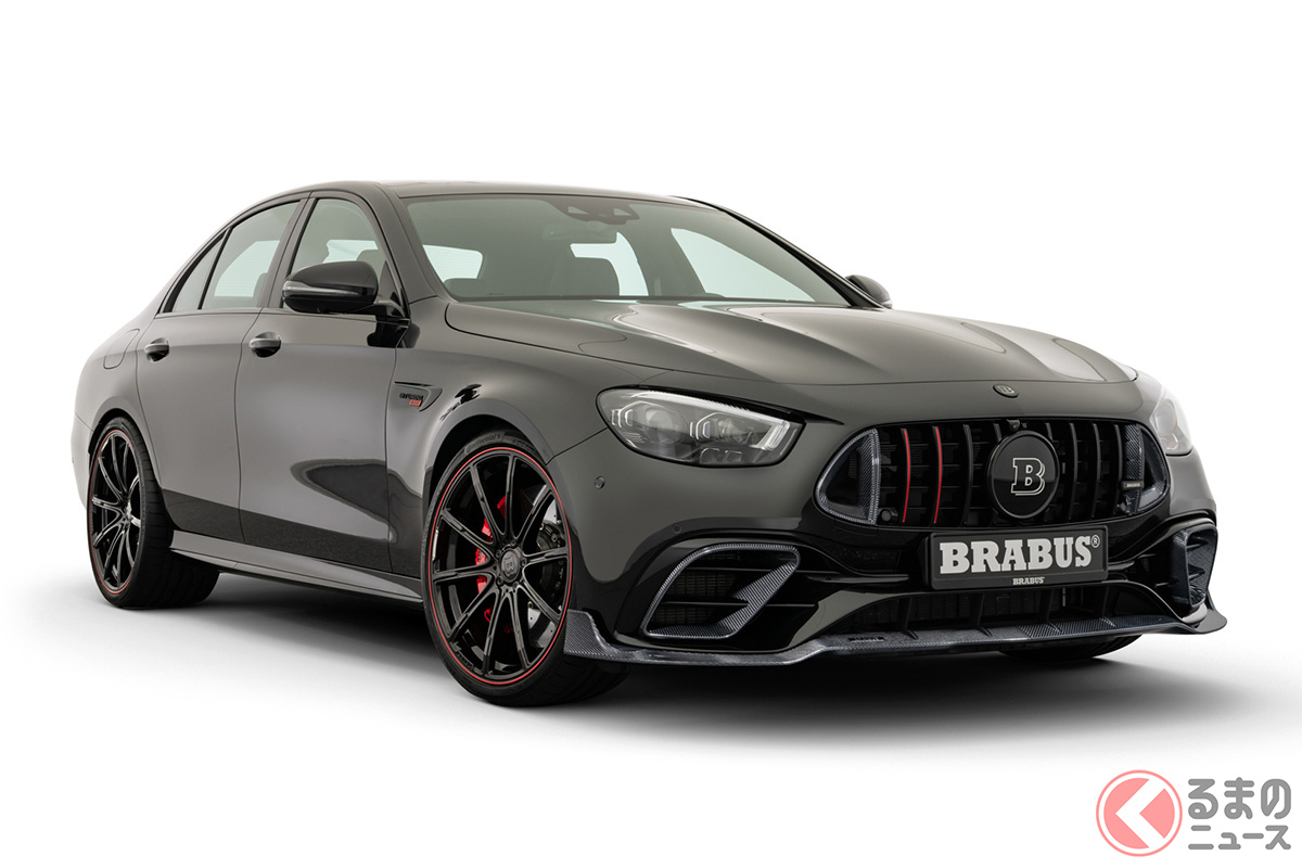 グリルやホイールなどにあしらわれたレッドのストライプが、ブラバス800をよりスポーティに見せている