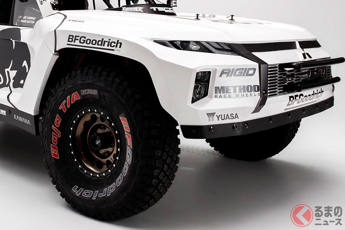 迫力顔にv8搭載 三菱のゴツすぎ トライトン トロフィートラック の圧巻ボディがスゴい くるまのニュース 迫力顔にv8搭載 三菱のゴツすぎ トライトン トロフィートラック の圧巻ボディがスゴい くるまのニュース