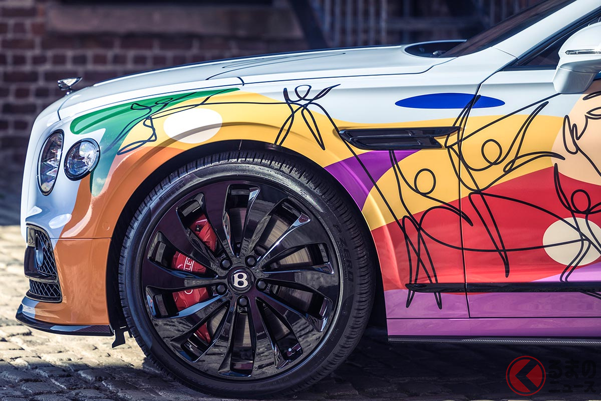 「フライングスパー」を鮮やかなカラーで彩ったクルマは、ベントレーの「ダイバーシティ&インクルージョン計画」のスタートを記念したものであった