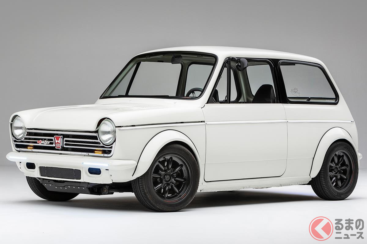 スポーツバイク用のV型4気筒エンジンを搭載した魔改造マシンの「N600 Powered by VFR800」