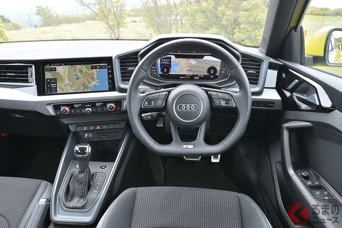 アウディ「A1シティカーバー」のインパネ。トランスミッションは7速Sトロニックだ