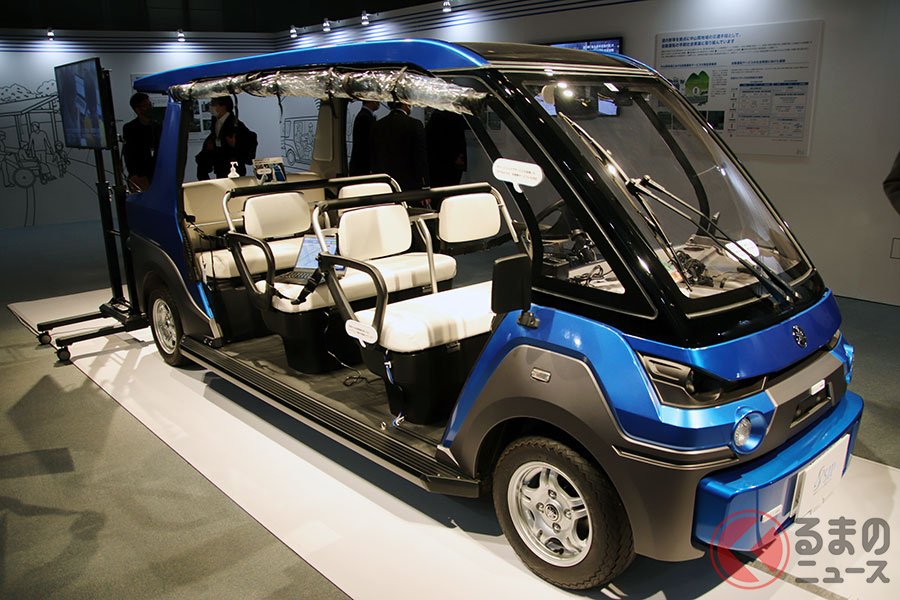 福井県永平寺町における日本初のレベル3自動運転バスと同じカート型車両。