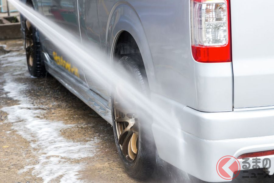 雪道走行後は下回りやタイヤハウスの洗浄が重要