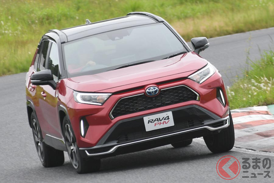 「RAV4 PHV」はRAV4シリーズで唯一300馬力超えのハイパワーSUV