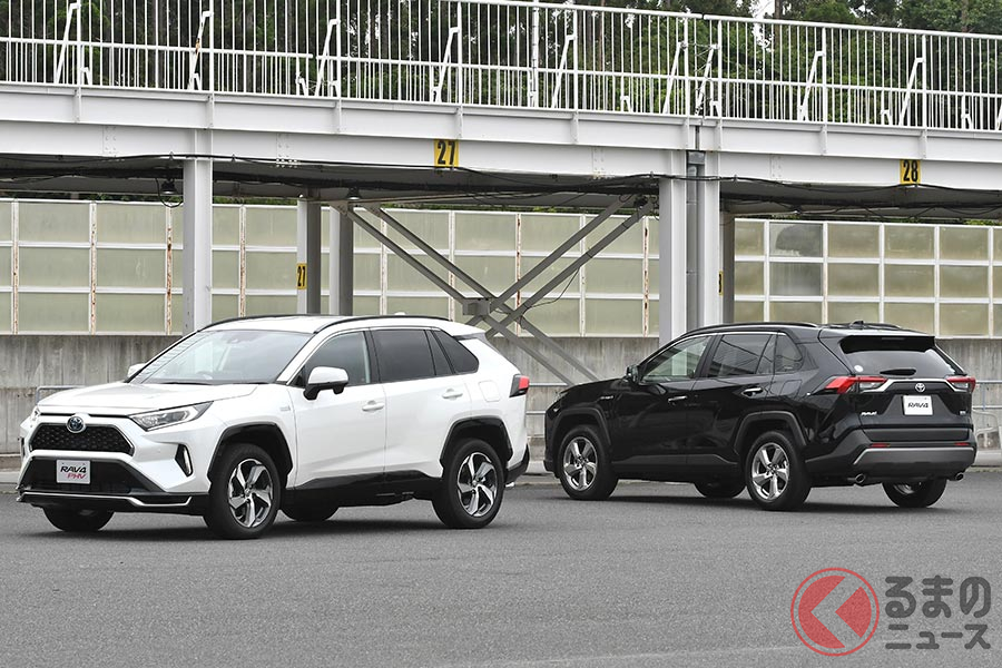 ディスプレイオーディオが搭載されたトヨタ「RAV4 PHV」