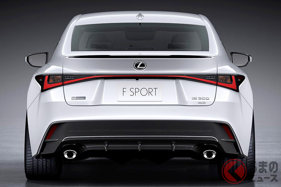 スタイリッシュなリアビューのレクサス 新型IS