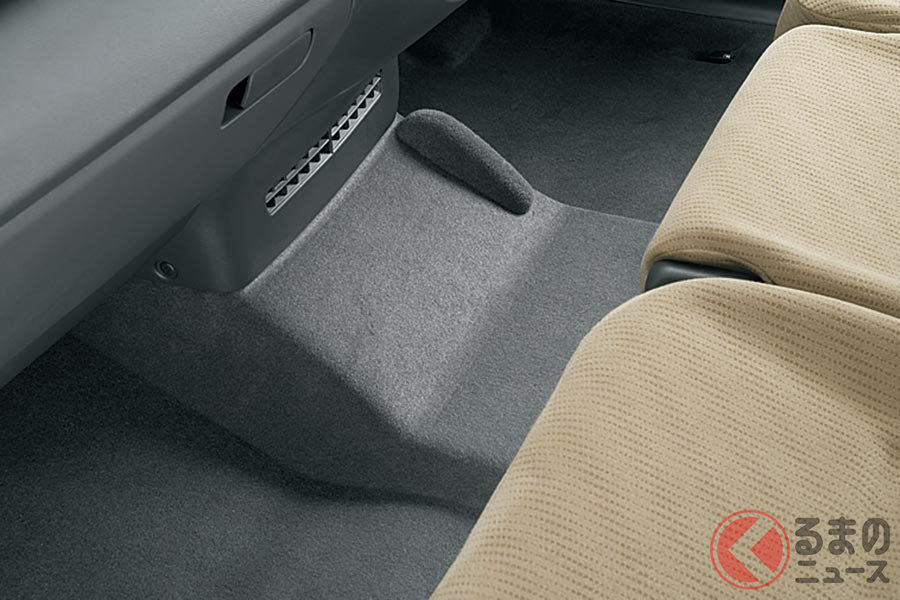 前席に3人座れた 個性的だった フロント3人掛け のクルマが絶滅した訳 くるまのニュース 前席に3人座れた 個性的だった フロント3人掛け のクルマが絶滅した訳 くるまのニュース