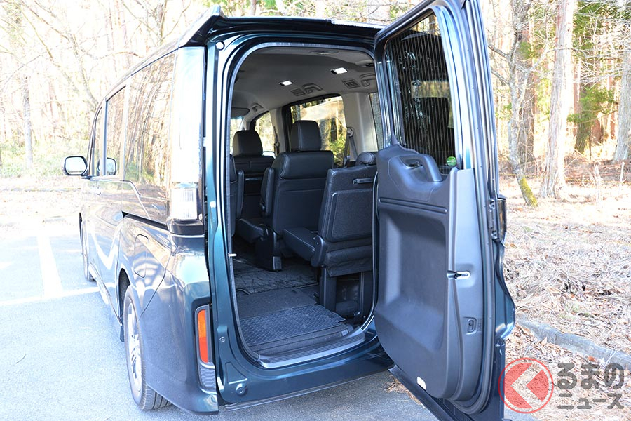 国産ミニバンで稀な「わくわくゲート」を備えるステップワゴン