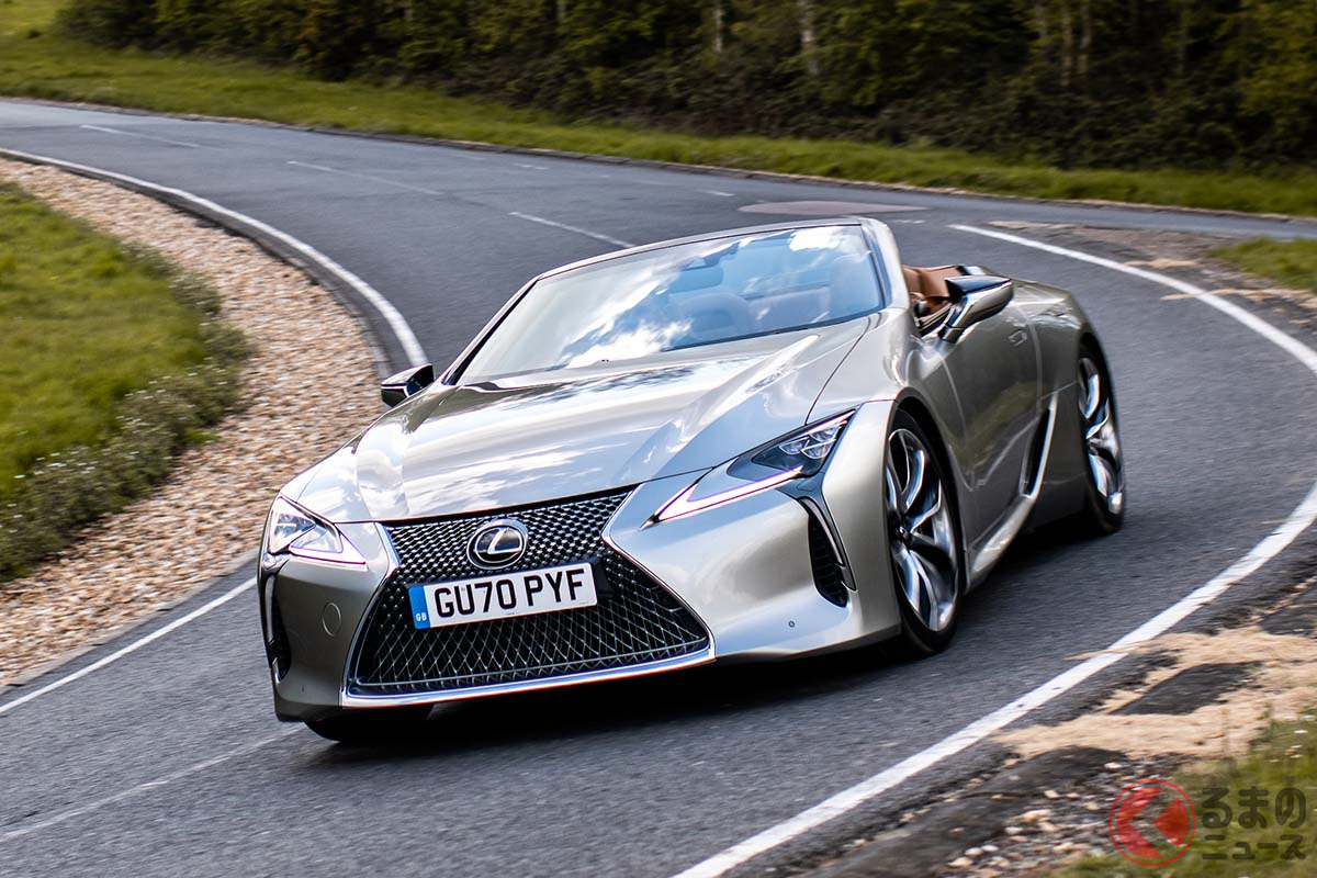 12時間冷凍保存された後に全開走行するレクサス「LCコンバーチブル」