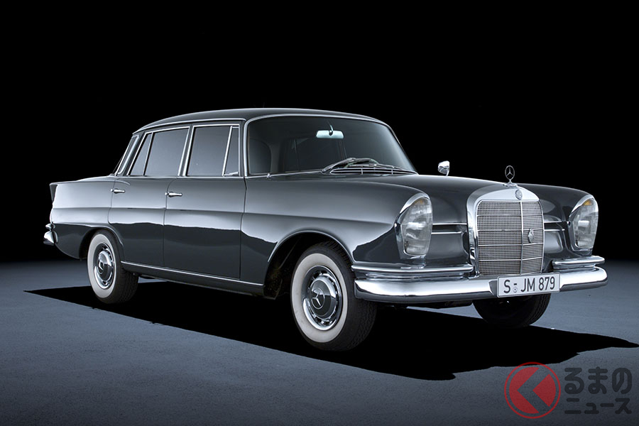 1959年製W111型「フィンテール」220SE