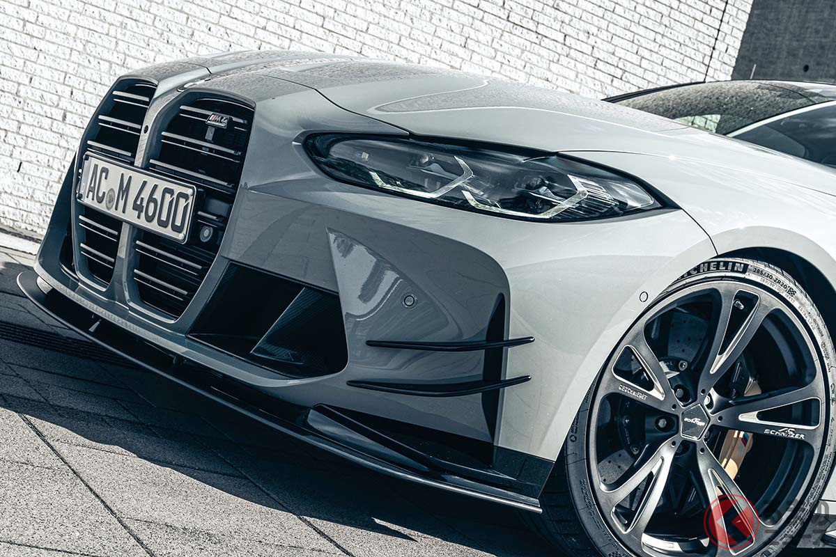 ACシュニッツァーでは今後、一般的にはカナードと呼ばれるフロントサイドウイングと、フロントマッドガード用ディフレクターセット、カーボン製「レーシング」リアウイングと、そのウイング用のガーニーフラップ、カーボン製リアディフューザーなどをリリース予定