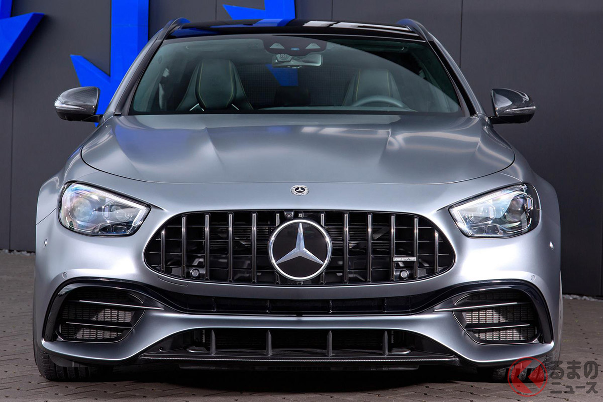 外観は普通のAMGだが、最高出力940ps/最大トルク1280Nmにまでパワーアップされたエンジンを搭載したポセイドン「E63 RS 830+」