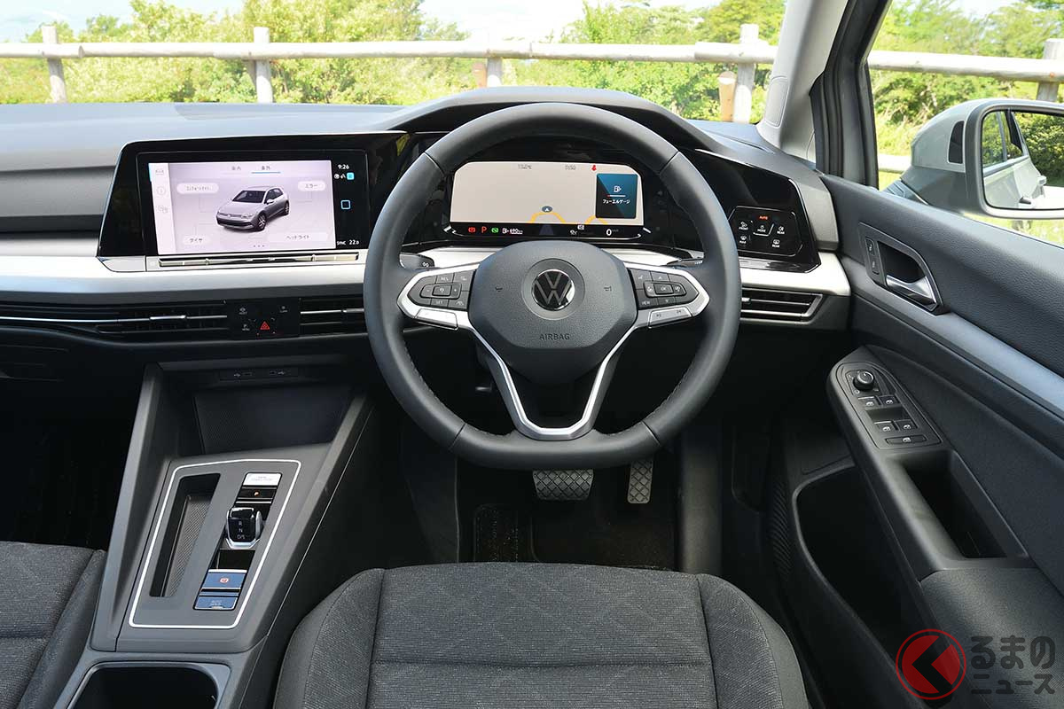 VW新型「ゴルフ」のインパネ