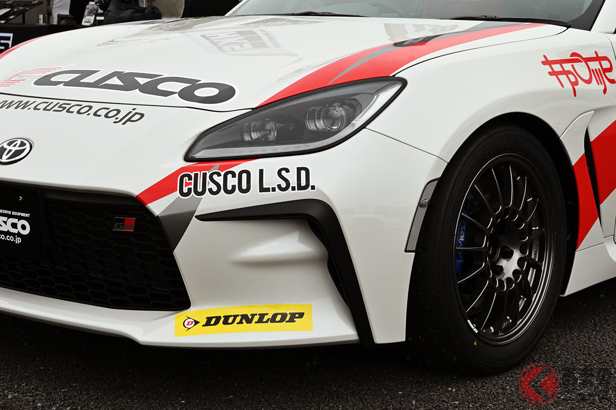 「FUJI 86STYLE with BRZ 2021」で展示された「クスコGR86コンセプト」