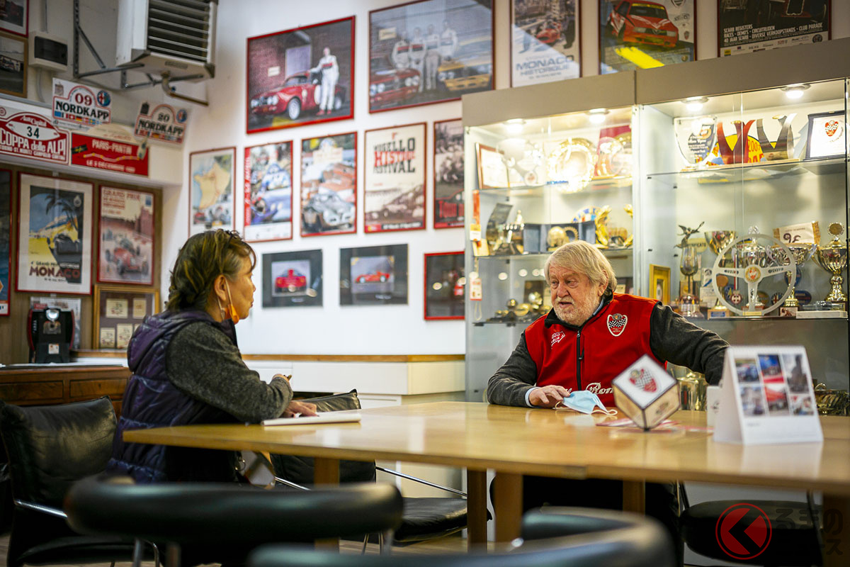 スクーデリア デル ポルテッロの会長、マルコ・カイアーニ氏と筆者