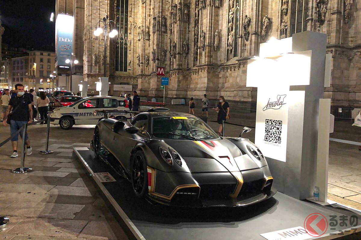 MIMO最終日の23時、夜のライトに照らされたパガーニ「イモラ」