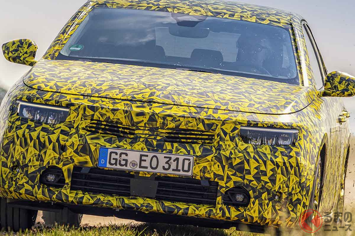 オペル新型「アストラ」のテスト風景