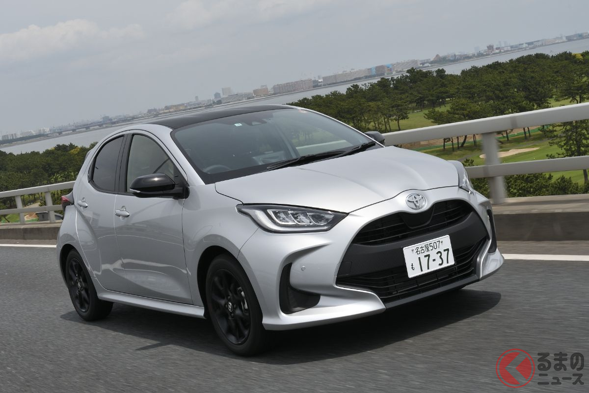 前後のブレース追加や専用のショックアブソーバーにより、しなやかな動きと「接地感」のあるフラットな乗り味を実現。