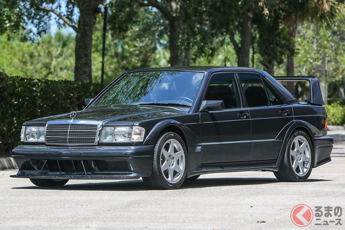 走行距離は2万7500kmのメルセデス・ベンツ「190E 2.5-16エボリューション2」(C)2021 Courtesy of RM Sotheby's