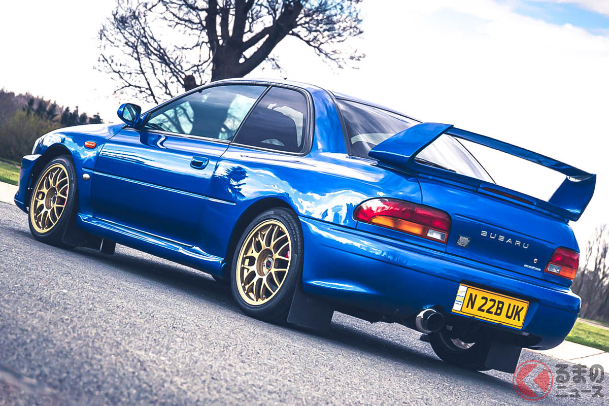 スバル「インプレッサ22B-STiバージョン」は、日本でも限定400台があっという間に完売した(C)Silverstone Auctions Limited 2021