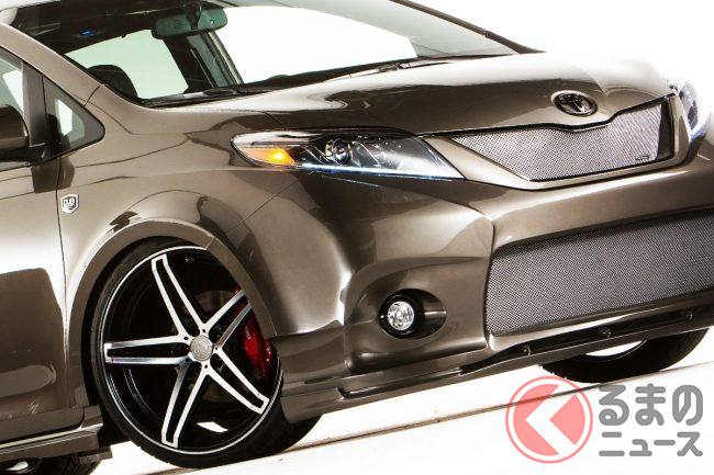 ド迫力巨大ミニバン トヨタ シエナ ヤンチャ仕様 大径ホイール 爆音カスタムが凄い くるまのニュース ド迫力巨大ミニバン トヨタ シエナ ヤンチャ仕様 大径ホイール 爆音カスタムが凄い くるまのニュース