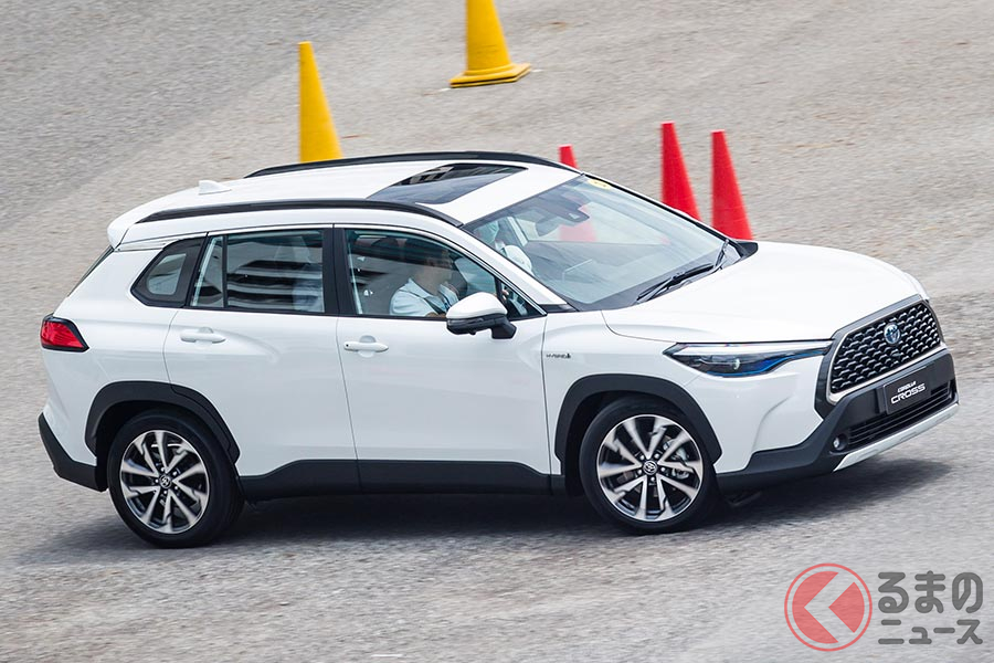 トヨタ新型「カローラクロス」