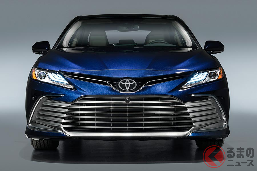 トヨタ「カムリ XLE」2021年モデル