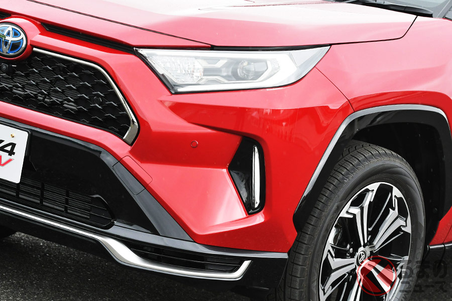 すぐに年内生産分を完売した…306馬力を誇るすげぇ速いトヨタ「RAV4 PHV」
