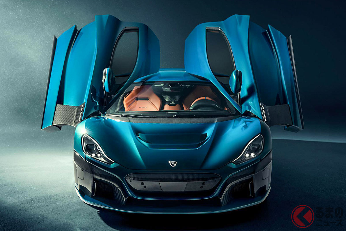 「ネヴェーラ」に搭載されるエレクトリック モーターは合計4基。それぞれが各ホイールに連結され、トータルで1914psの最高出力を発揮する