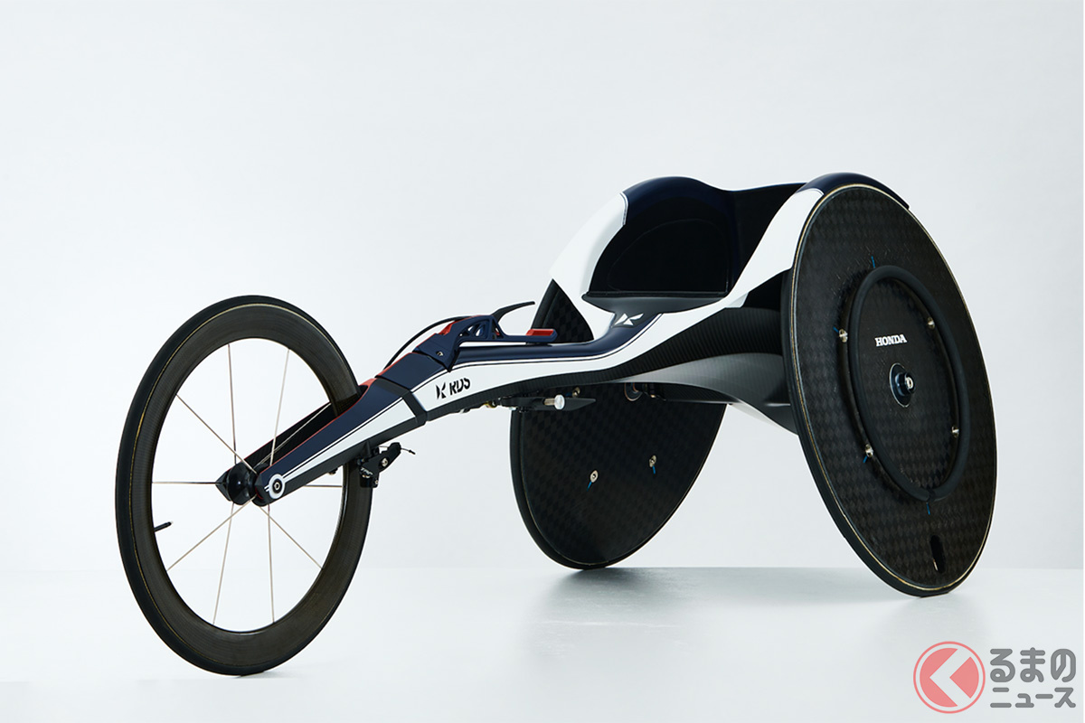 F1アルファタウリ・ホンダ「AT01」カラーのクルマいすレーサー「RDS WF01TR」