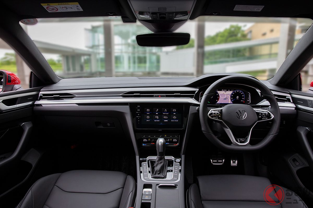 VW改良新型「アルテオン」のインパネ