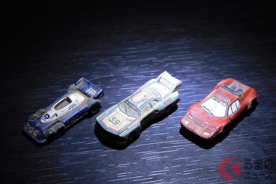 スーパーカー消しゴム(通称:カー消し)。BOXYというボールペンで弾いて遊んだ(c)高桑秀典