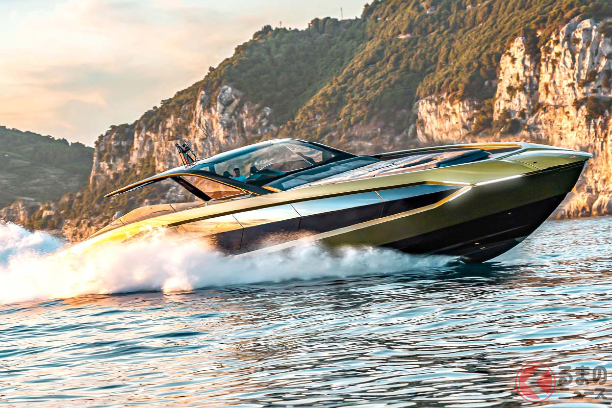 船首のライトなど、「シアンFKP37を感じさせる「テクノマール・フォー・ランボルギーニ63」