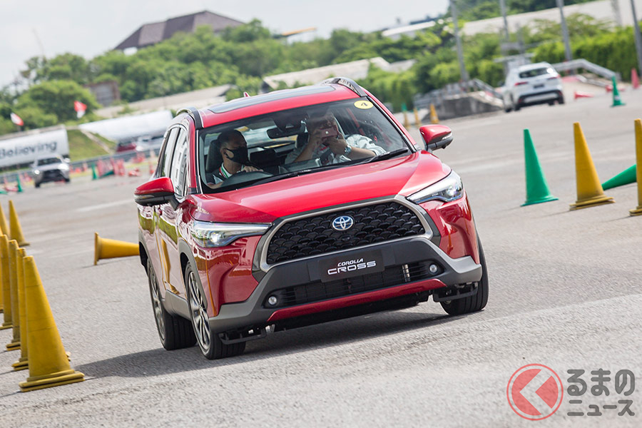 トヨタは、ヤリスクロス、ハリアー、カローラクロスを立て続けに発表している